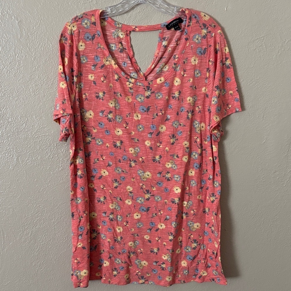 Women’s Plus Size Lane‎ Bryant Floral Top, 18/20 2X Coral Leightweight